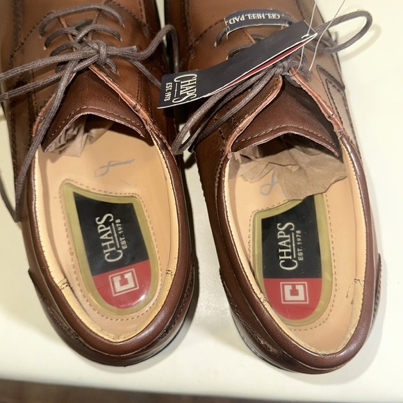 Chaps Dress shoe. Size 12 - Picture 4 of 8